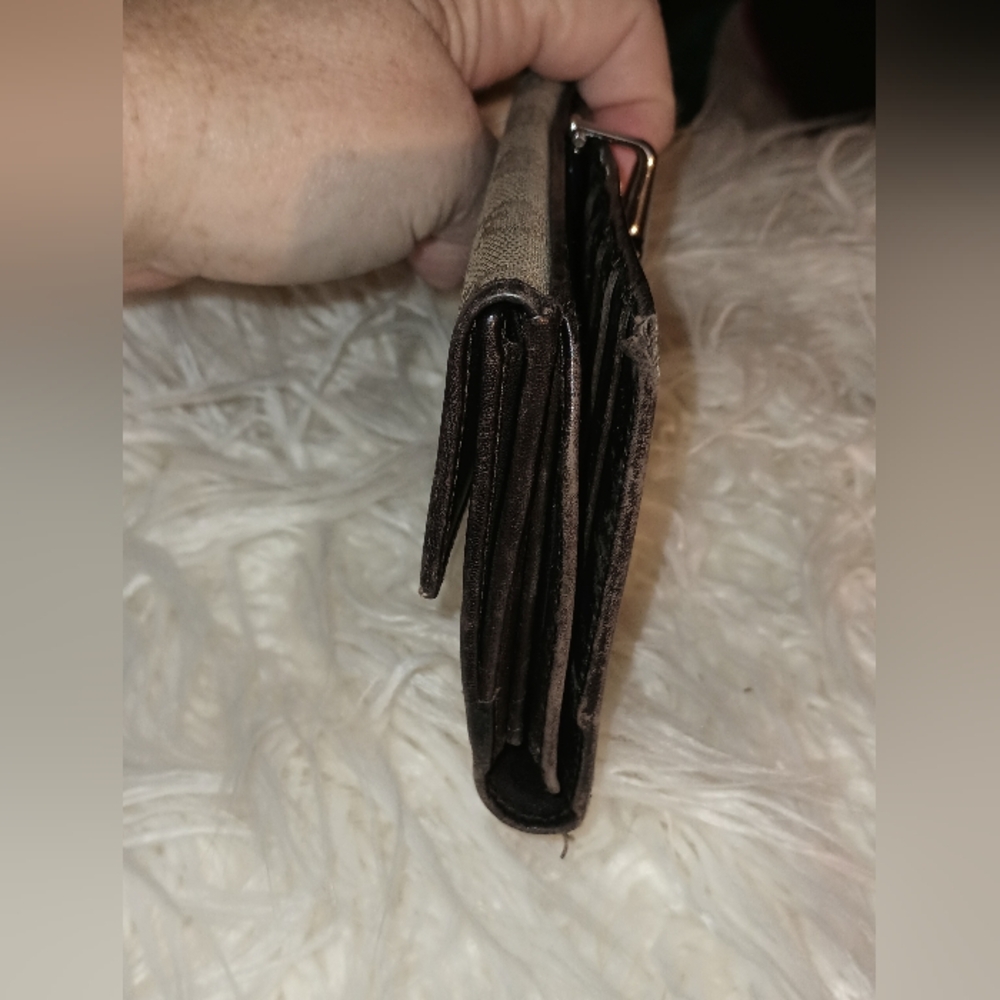 Gucci GG Continental Wallet With Horsebit Clasp - Picture 8 of 14